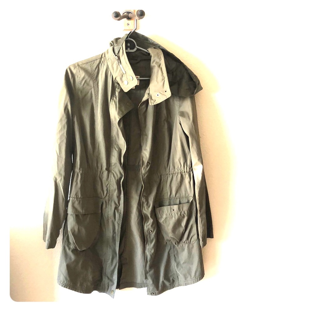 Green cargo jacket with zip hood